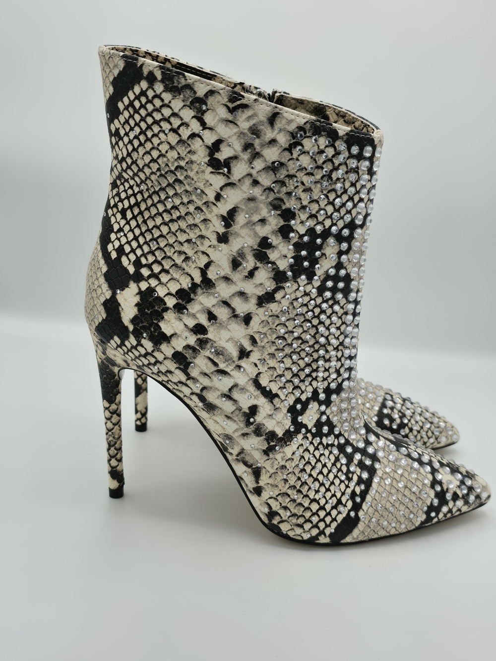 Jennifer Lopez Black and Cream Snake-Print Stiletto Ankle Boots with Crystals - Picture 2 of 4